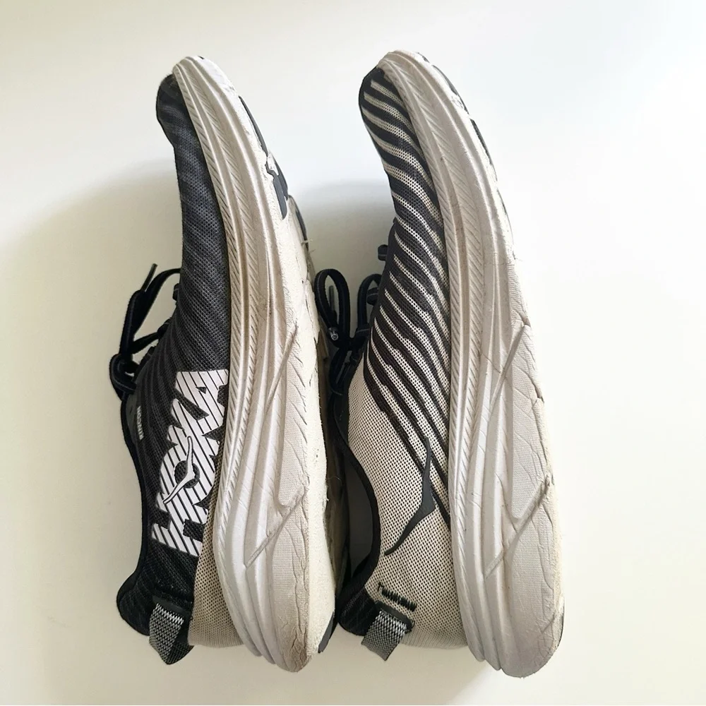 Hoka One One Rincon 1102874 Black White Men's 10.5